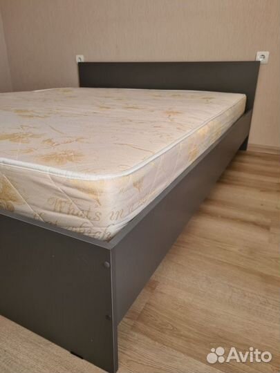 Кровать двухспальная с тумбами бу 160 200