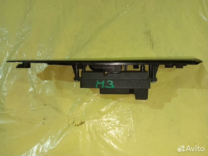 Кнопка стеклоподъёмника передняя правая Mazda 3 BK