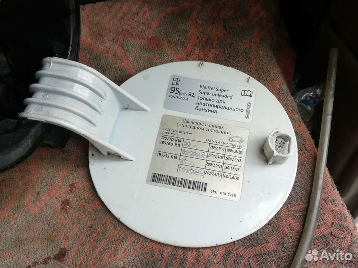 Лючок бензобака Фольксваген Поло 5