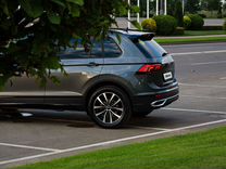 Volkswagen Tiguan 1.4 AMT, 2022, 6 500 км, с пробегом, цена 3 590 000 руб.