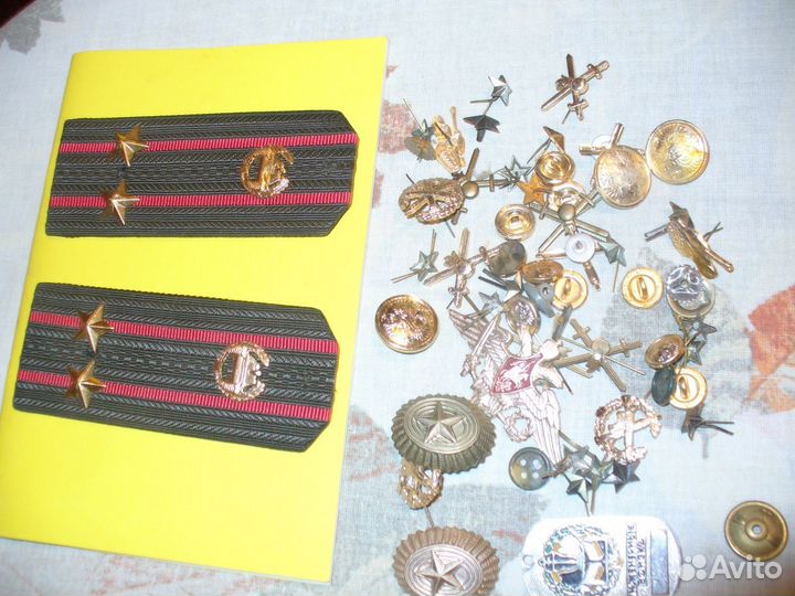 Продается военная фурнитура