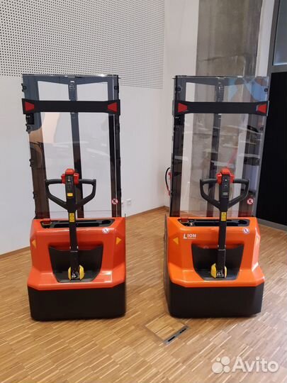 Штабелер Самоходный поводковый, электроштабелер