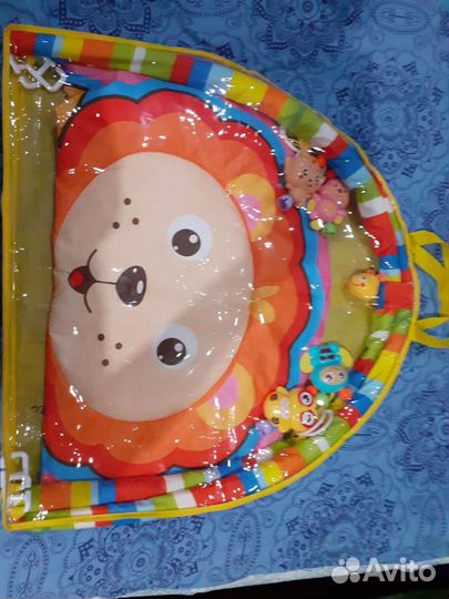 Развивающий коврик