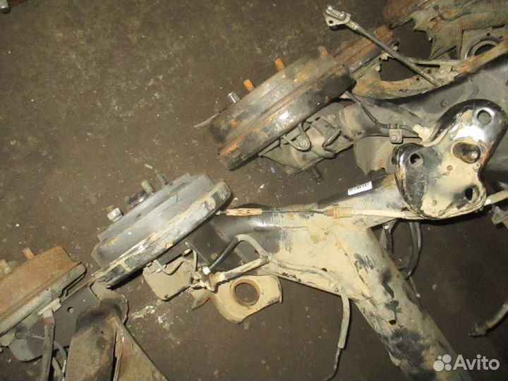 Балка подвески на Mazda Verisa DC5W ZY-VE