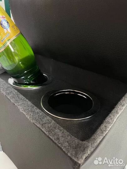 Бар «Гулливер» УАЗ 469 с подстаканниками