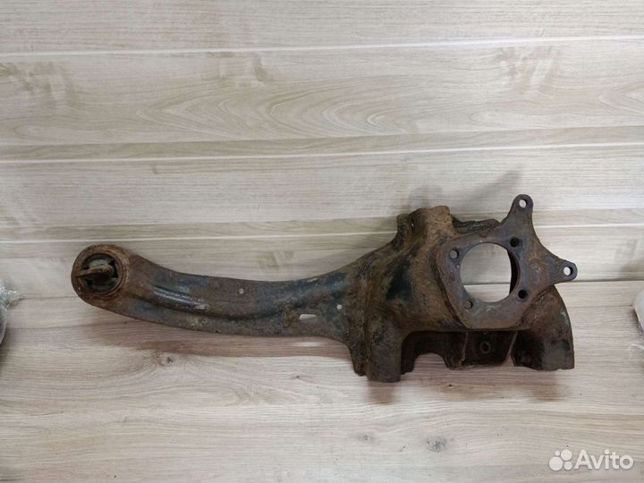Рычаг задний левый продольный Mazda 3 bk