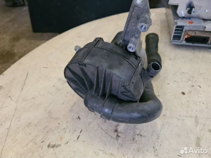 Насос продувки катализатора Mercedes-Benz S-Klass