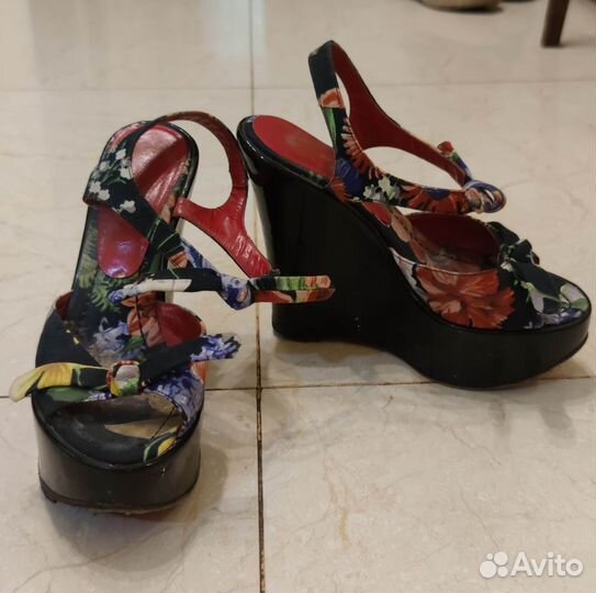 Обувь пакетом