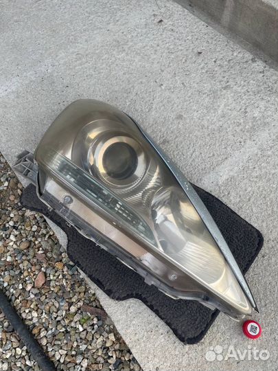 Toyota Allion 240 фара правая