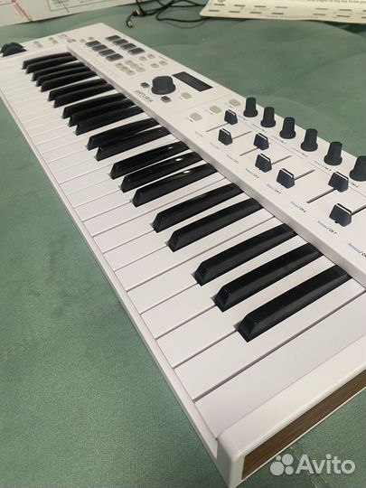 Клавиатура midi Arturia KeyLab Essential 49