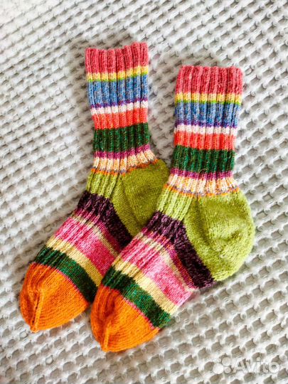 Шерстяные носочки с яркими полосками