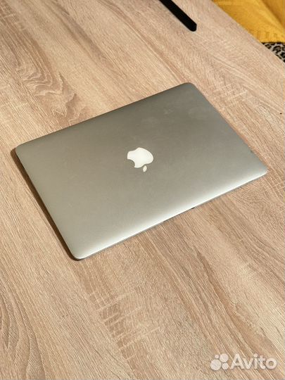 Apple MacBook Air 13 2011