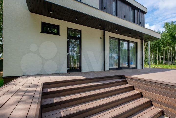 Дом 179 м² на участке 16 сот.