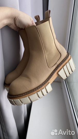 Ботинки челси женские бежевые