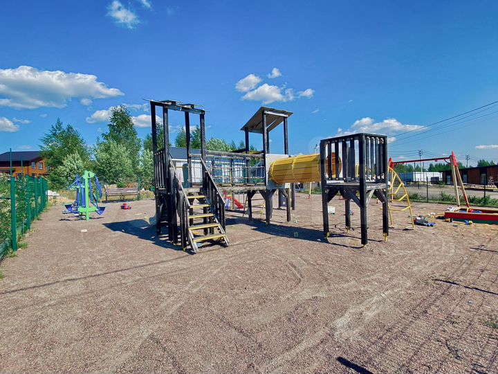 Коттедж 175 м² на участке 6 сот.