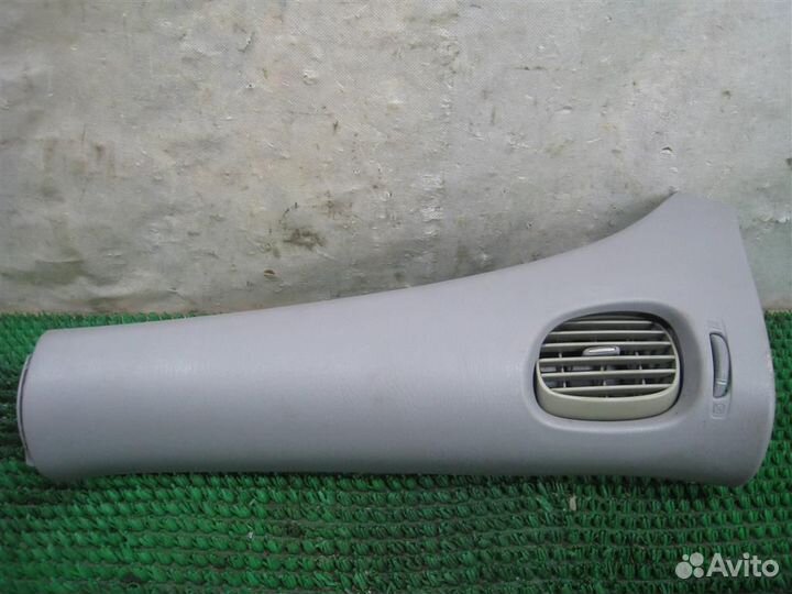 Дефлектор торпедо правый Nissan Almera Tino 2005