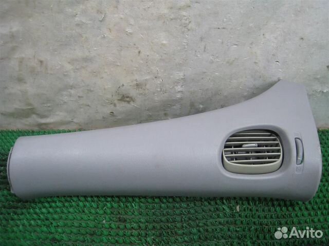 Дефлектор торпедо правый Nissan Almera Tino 2005