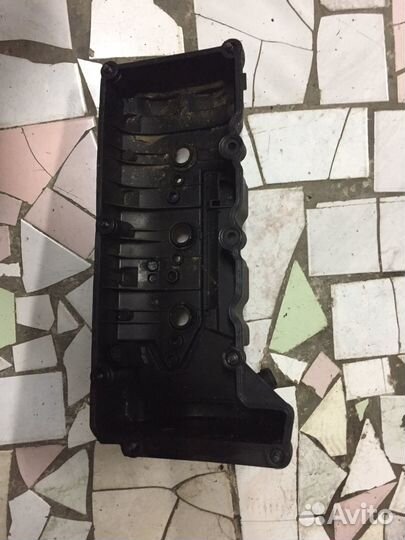 Крышка клапанов Volkswagen Touareg3.0 турбо дизель