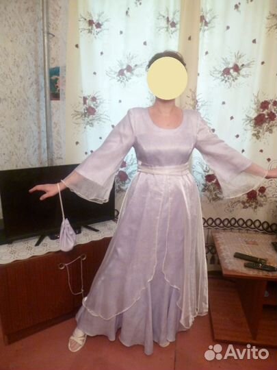 Платье белое и красное 44