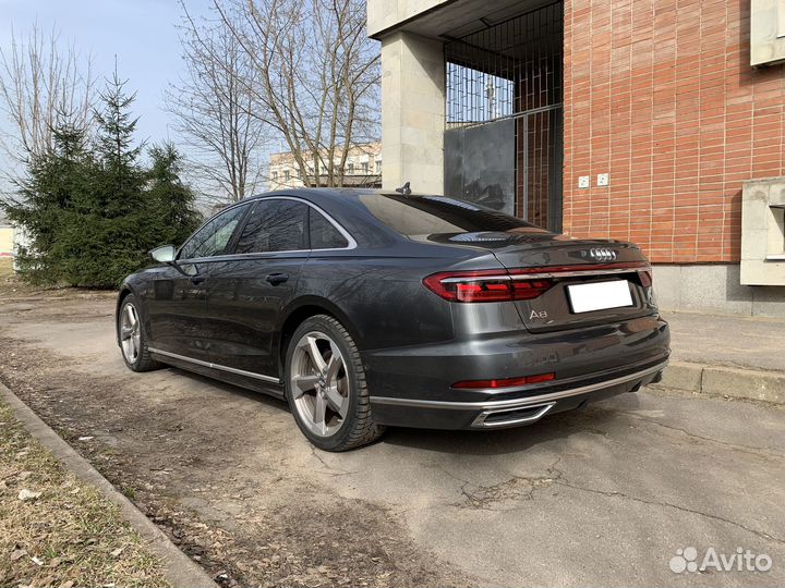 Audi A8 3.0 AT, 2018, 64 100 км