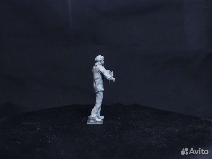 Виктор Цой фигурка