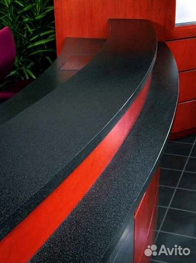 Ресепшн для кафе кварцевого агломерата