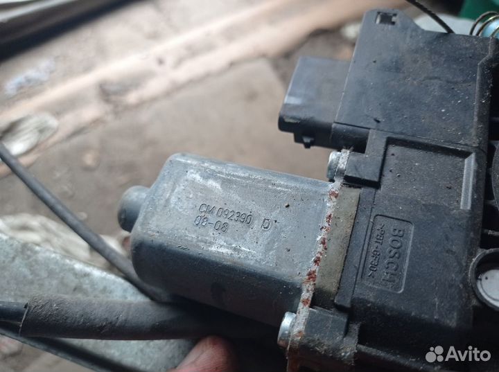 Стеклоподъемник 22777911 кадиллак стс 2