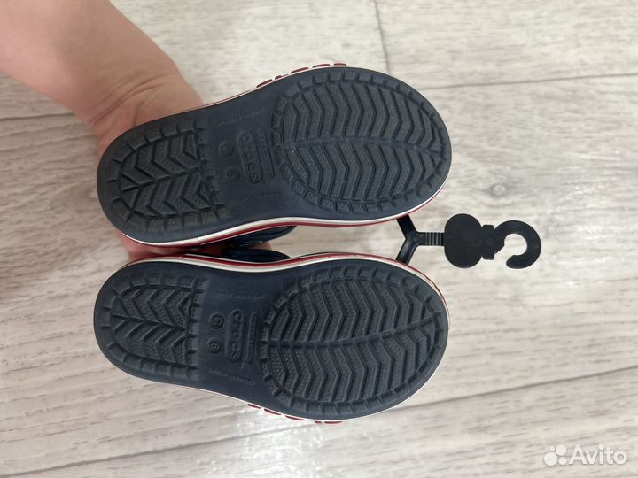 Сандалии crocs c6