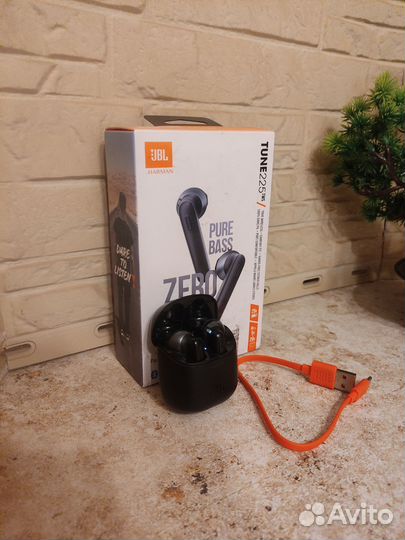 Беспроводные наушники jbl tune 225 tws