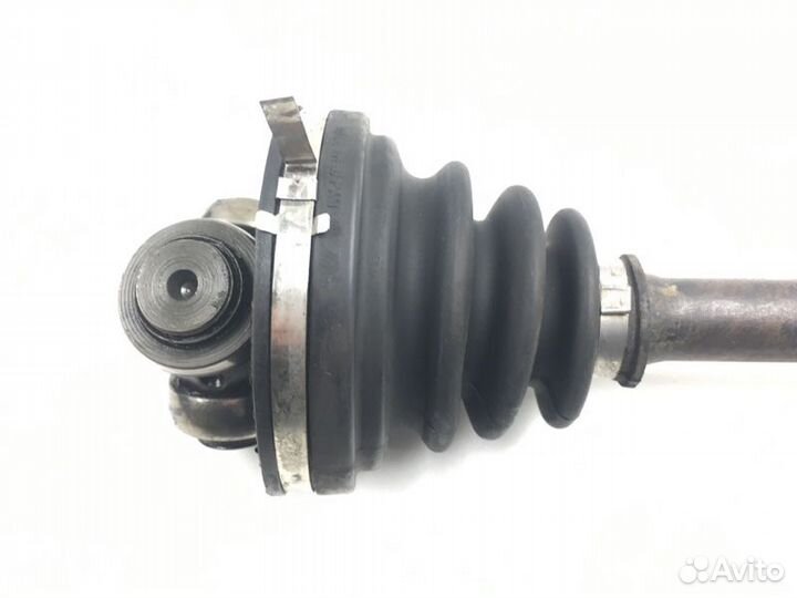 Привод передний правый Toyota Camry CV30 2CT 1993