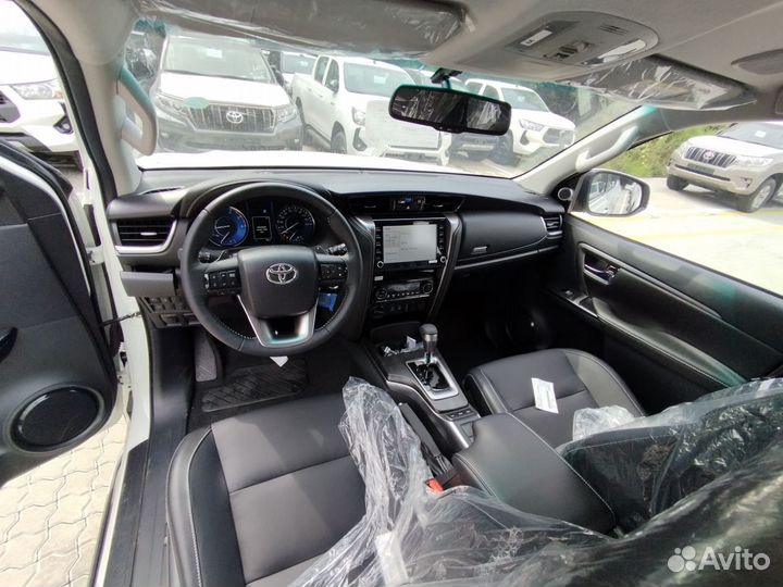 Toyota Fortuner 2.8 AT, 2022, 5 км