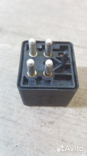 Реле Mercedes-Benz W140 М119 1992