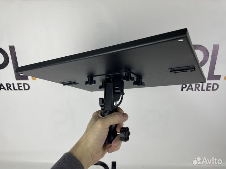 Столешница для стойки под проектор, ноутбук