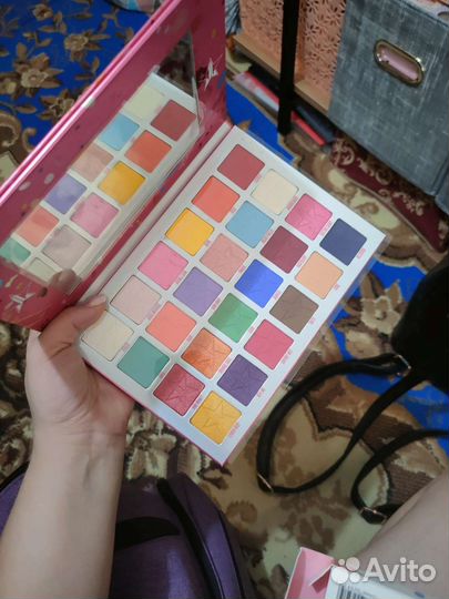 Палетка теней Jeffree Star Jawbreaker