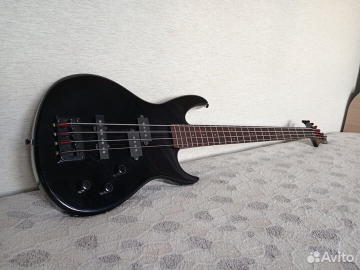 Бас гитара Aria pro 2 vab 400 vanguard series