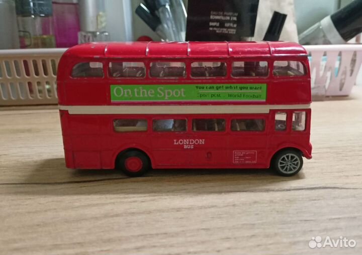 Автобус London Bus / 1:60-64 Welly