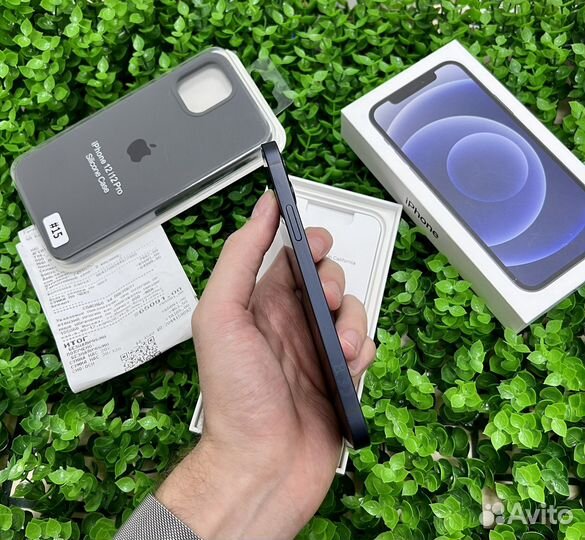 iPhone 12, 64 ГБ