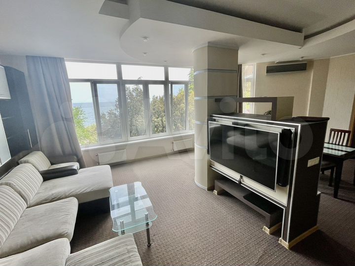 2-к. квартира, 105 м², 2/11 эт.