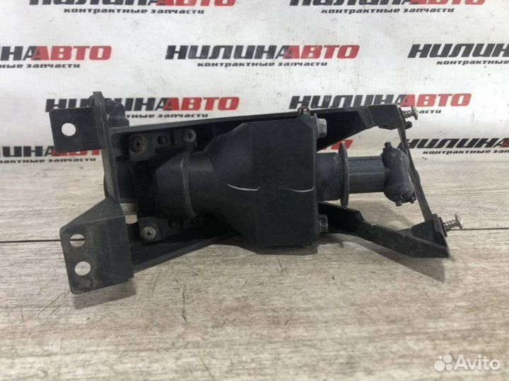 Форсунка омывателя фар Mazda 3 Bk 2.0 2005