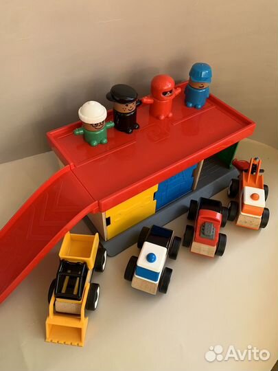 Парковка IKEA машинки+человечки