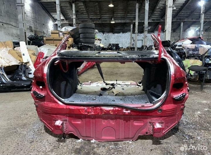 Задняя часть кузова задок Toyota Corolla 150