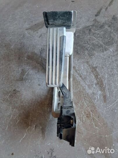 Педаль газа Nissan фуга