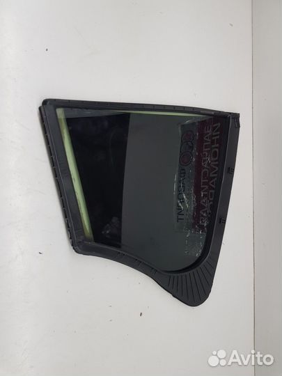 Стекло двери заднее правое глухое (Infiniti Q50)