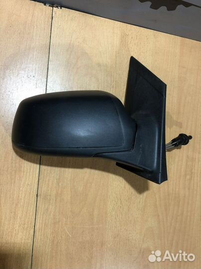 Зеркало правое Ford Focus 2 дорест