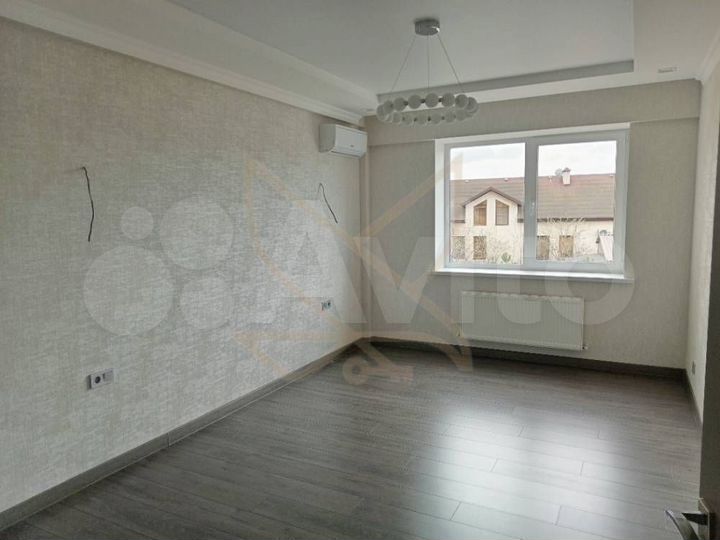 3-к. квартира, 95 м², 3/9 эт.