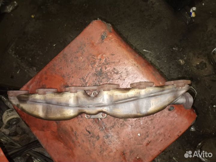 Коллектор выпускной BMW X5 Е53 М54 2004