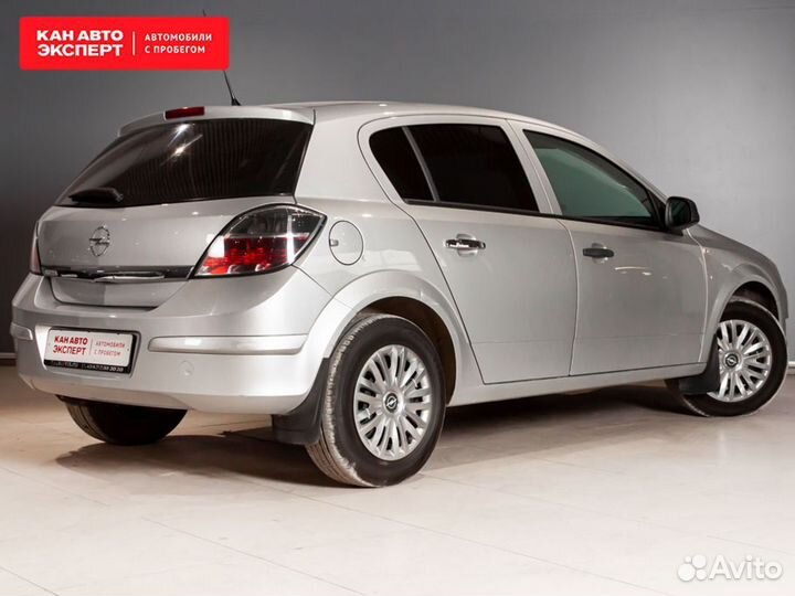 Opel Astra 1.6 МТ, 2011, 122 761 км