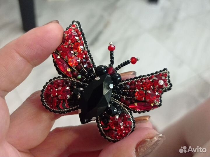 Брошь бабочка