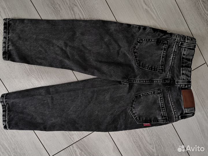 Джинсы на девочку 104
