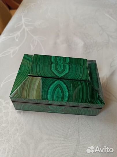 Малахитовый ларец